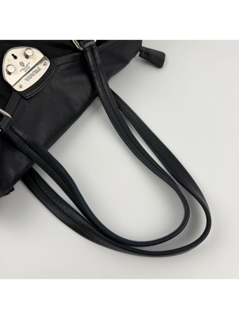 Prada Pocono Tote Black Nylon Leather Vintage - Picture 14 of 15